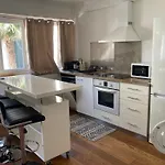 Tres Beau Studio Centre Cannes, 600M De La Croisette