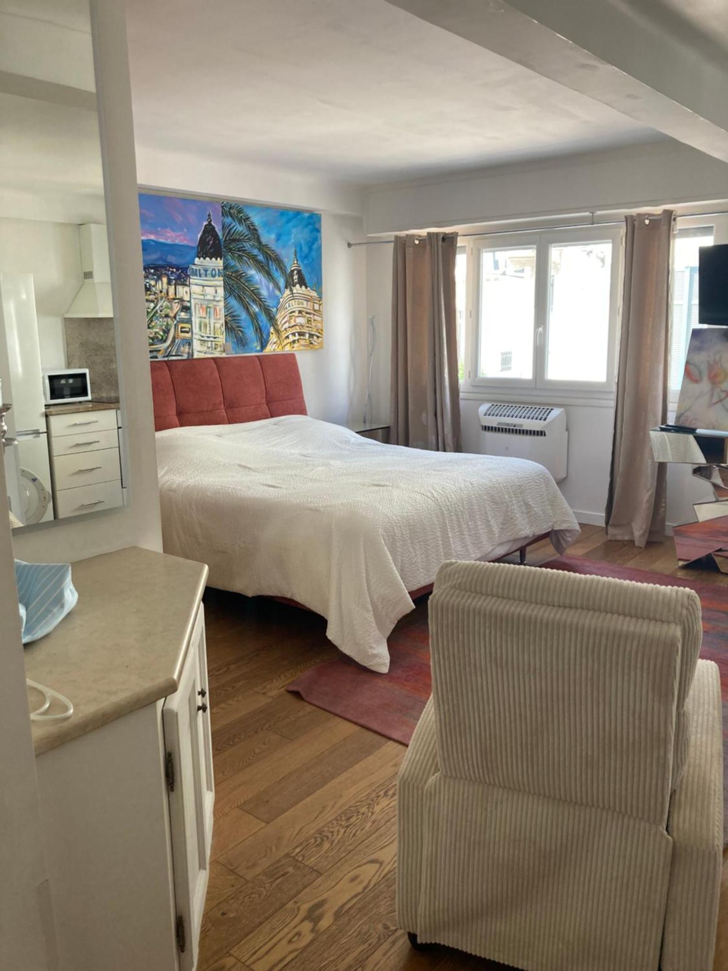 Tres Beau Centre Cannes, 600m De La Croisette * Cannes